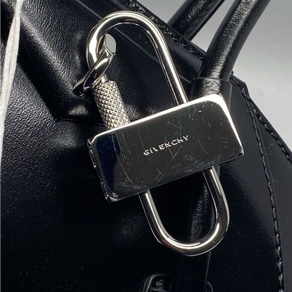 Givenchy Antigona Stretch Mini Top Handle in Box Leather - Picture 14 of 16